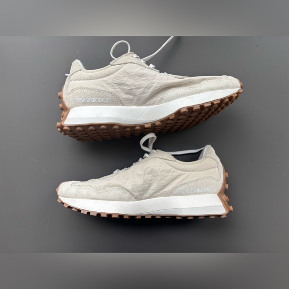 New Balance 327- Women’s 7.5 - Picture 4 of 7